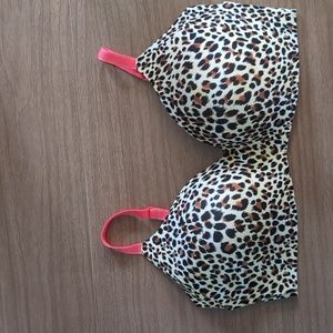 Knix x Betsey Johnson WingWoman contour cheetah print bra 7+